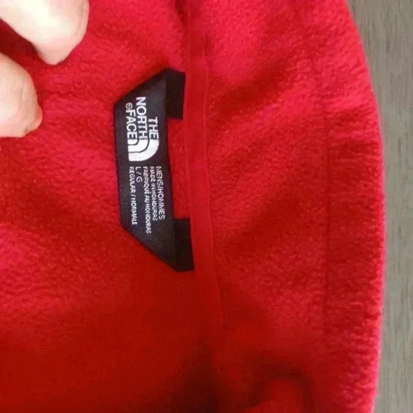 Mens North Face Pullover - Picture 3 of 3